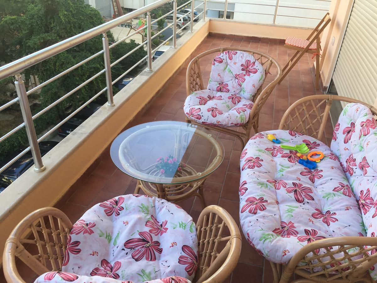 Sun & Sea Apartment Durrës Buitenkant foto